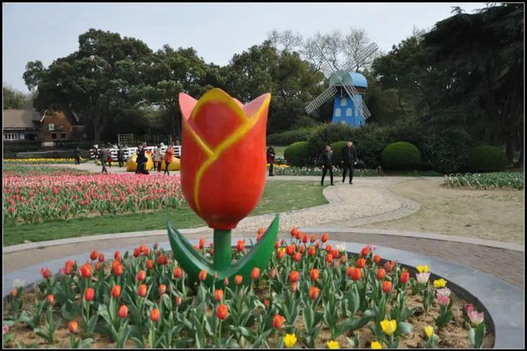 郁金香雕塑通用，街道標(biāo)識(shí)，金屬郁金香雕塑承接