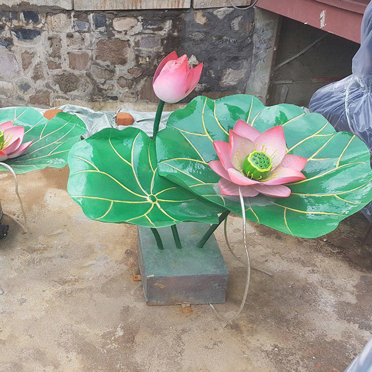 烤漆荷花雕塑制造商，室外軟裝，景觀荷花雕塑承接
